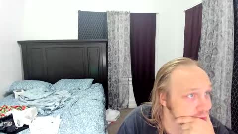 bigmike20129020 online show from September 9, 8:14 am