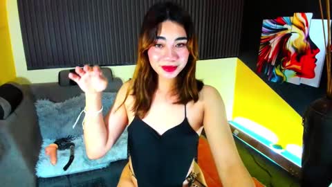 kiaaannaaaa online show from March 3, 10:10 pm