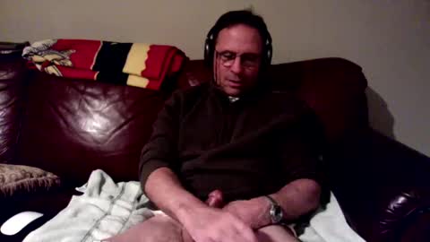 Snapshot of bignjakd6 chatting on March 6, 2:30 am CumCMe online show from March 6, 2:30 am