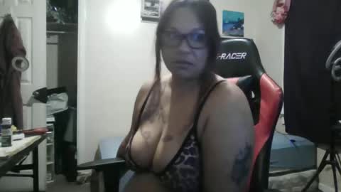 the Mini mami online show from May 16, 1:57 am