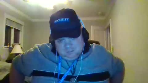 Snapshot of bigred_nyc chatting on January 30, 7:07 am Big Red online show from January 30, 7:07 am