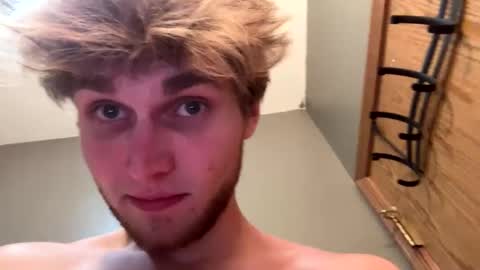 bigskinnyboyshh online show from January 15, 4:25 am