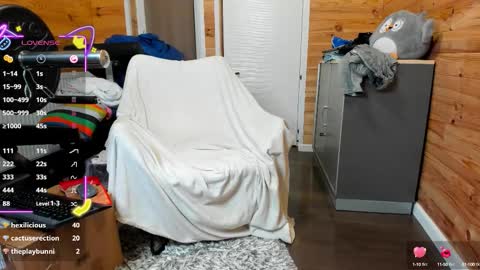 bigsshark online show from September 24, 9:43 pm