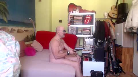 bilderbuchpenis2025 online show from December 16, 1:06 pm