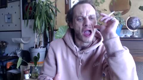 Snapshot of billy_fingercut chatting on February 25, 11:10 am Billy FingerCut online show from February 25, 11:10 am