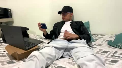 billy_magteo online show from July 27, 1:25 am