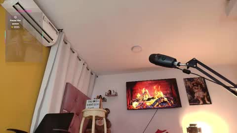 bitchysalome online show from September 9, 1:33 pm