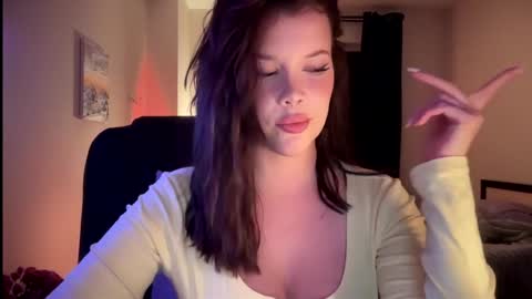 Snapshot of bitter_moon chatting on September 22, 2:04 am Ann Braslowsky online show from September 22, 2:04 am