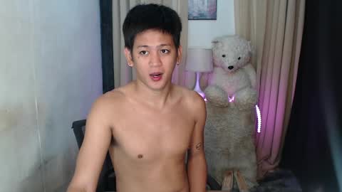 alex online show from April 10, 6:45 pm