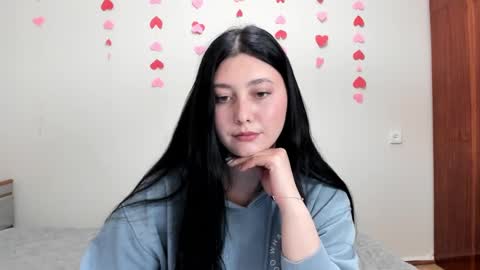 black_berry_bla_ck online show from March 11, 1:45 pm