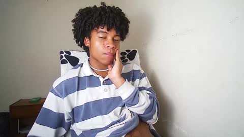 Snapshot of black_tentationx chatting on March 4, 8:02 am black_tentationx online show from March 4, 8:02 am