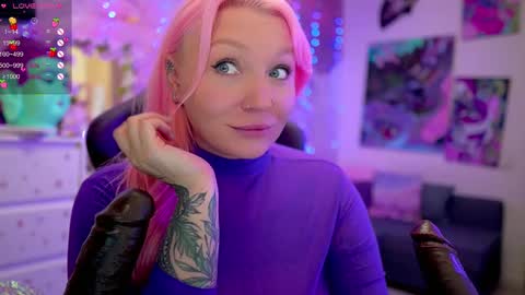 Alice online show from March 7, 6:43 pm