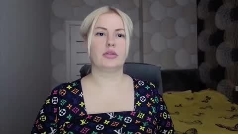 blackeyes11 online show from December 19, 4:08 am