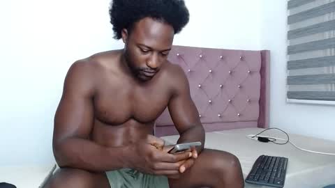 Snapshot of blacknikes chatting on October 6, 11:28 am Twtter 1MikeBeckford            Onlyfns beckfordmike online show from October 6, 11:28 am