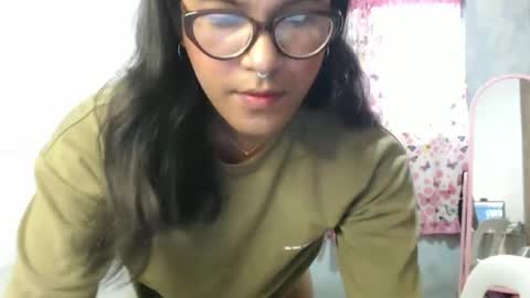 Ellez online show from April 15, 10:21 pm