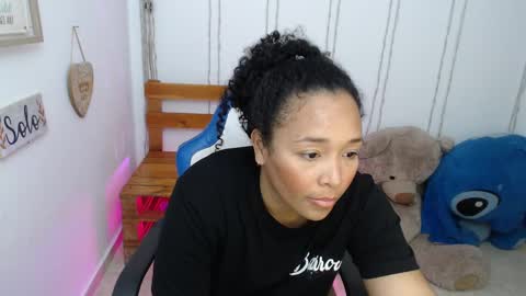 blackqueen_18 online show from January 12, 6:39 am