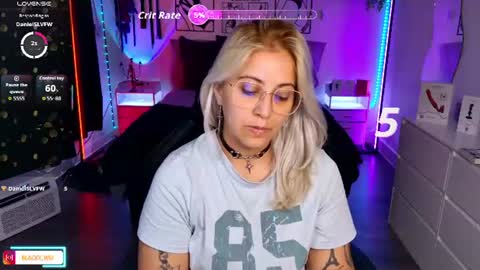 Johana S online show from July 27, 4:04 pm