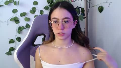   online show from February 19, 1:06 pm