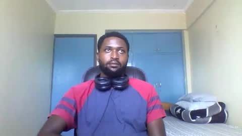 blakmoufaka online show from April 9, 5:44 am