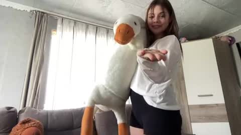 Angel online show from June 18, 9:14 am