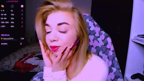 Nicole online show from November 25, 11:09 am