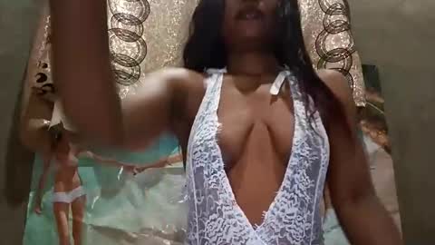 Lola online show from November 25, 2:21 am