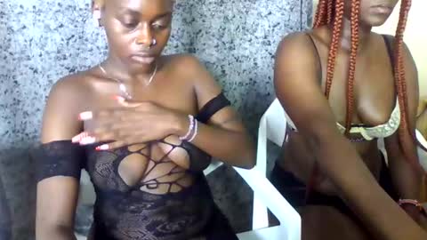 blonde_barby online show from October 14, 7:28 pm