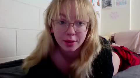 Katie online show from February 21, 9:07 pm