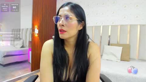 Snapshot of blue_tay1 chatting on September 29, 12:15 pm blue_tay1 online show from September 29, 12:15 pm