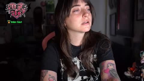 Blue online show from November 28, 3:14 am