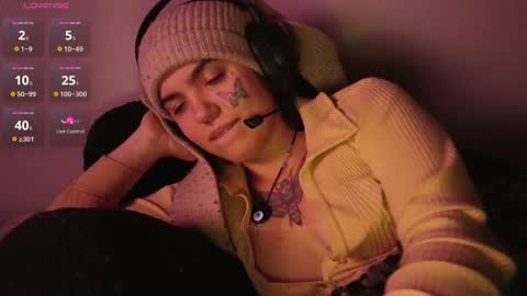 Blue online show from September 28, 5:16 am