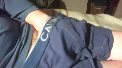 Snapshot of blueeye2308 chatting on October 28, 10:44 pm blueeye2308 online show from October 28, 10:44 pm