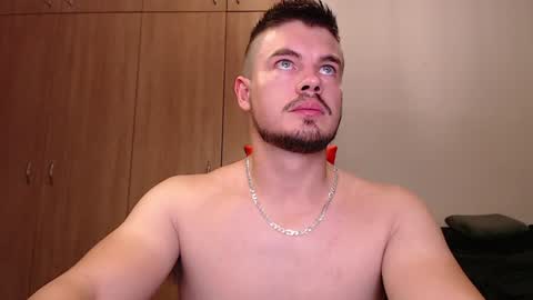 blueeyeboy0 online show from January 11, 8:21 pm