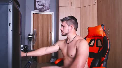 blueeyeboy0 online show from September 29, 7:07 am