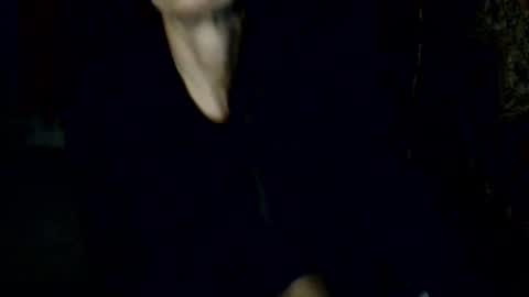 Blueeyedlie online show from November 8, 6:16 am