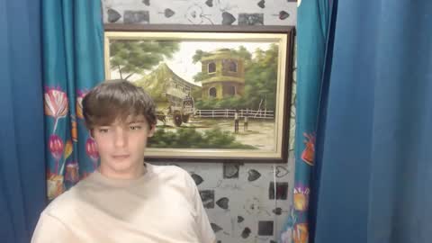 blueeyedboyisasia online show from June 3, 3:20 am