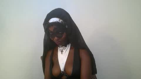 Belle online show from October 30, 7:14 pm