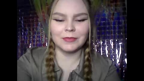 blushing_star online show from February 18, 8:27 am