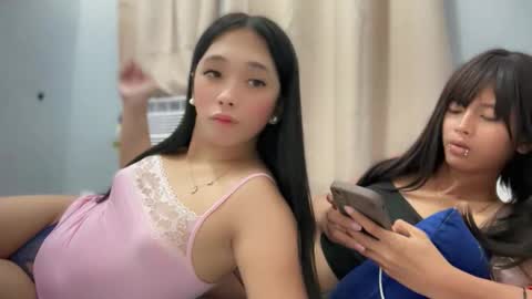 Blythe online show from March 28, 5:58 pm