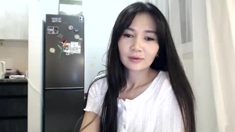 Liya online show from March 9, 4:44 pm