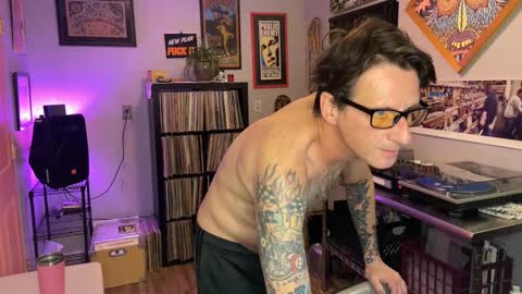 ZuperZexyZounds online show from February 11, 5:33 am