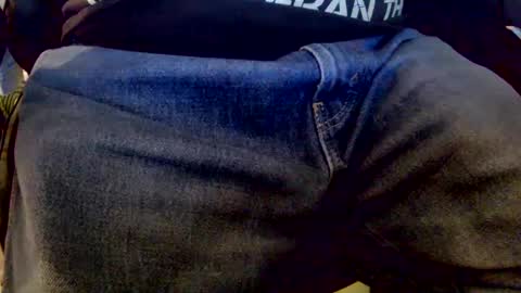 bobbie420_ online show from January 13, 3:23 am