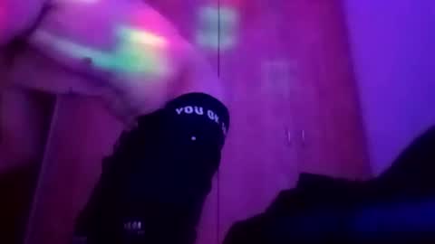 bobby74aa online show from February 18, 12:59 am