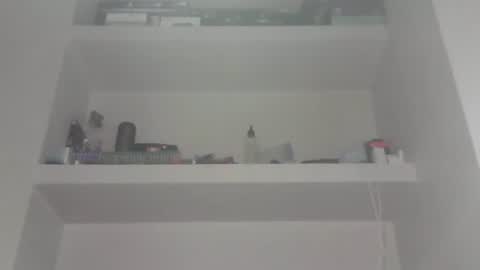 bobbysinger2009 online show from December 21, 1:17 pm