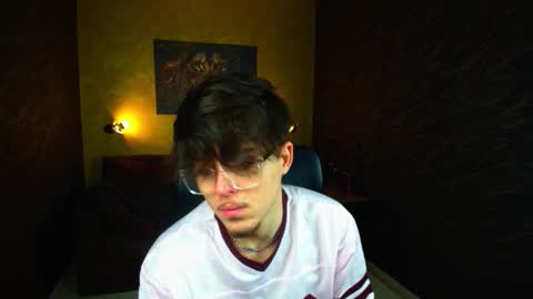 BodhiHayes online show from March 21, 6:08 am