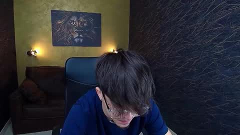 BodhiHayes online show from March 4, 6:43 am