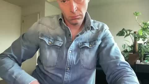 Snapshot of boegieboy76 chatting on March 11, 3:12 pm ask me online show from March 11, 3:12 pm