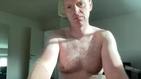 Snapshot of boegieboy76 chatting on September 23, 7:46 am ask me online show from September 23, 7:46 am