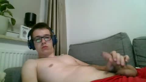 bojownik123 online show from June 29, 11:26 pm