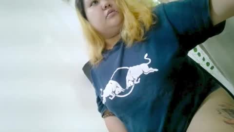 Snapshot of bombastic_darla chatting on September 12, 3:08 am bombastic_darla online show from September 12, 3:08 am